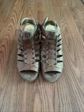 Naturalizer Taupe Suede Strappy Peep-Toe Heels